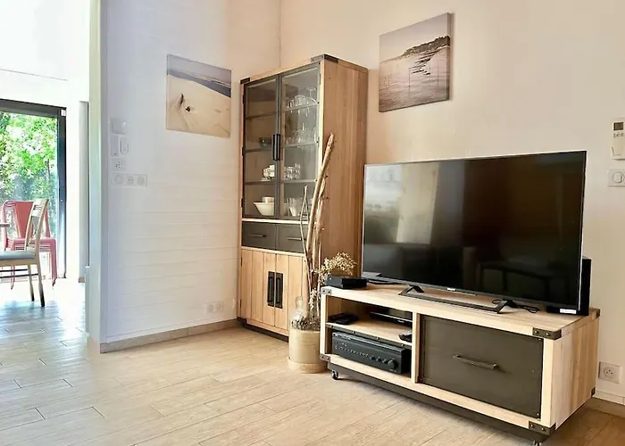 Holiday home Maison Proche De La Dune Du Pyla 6pers La Teste-de-Buch